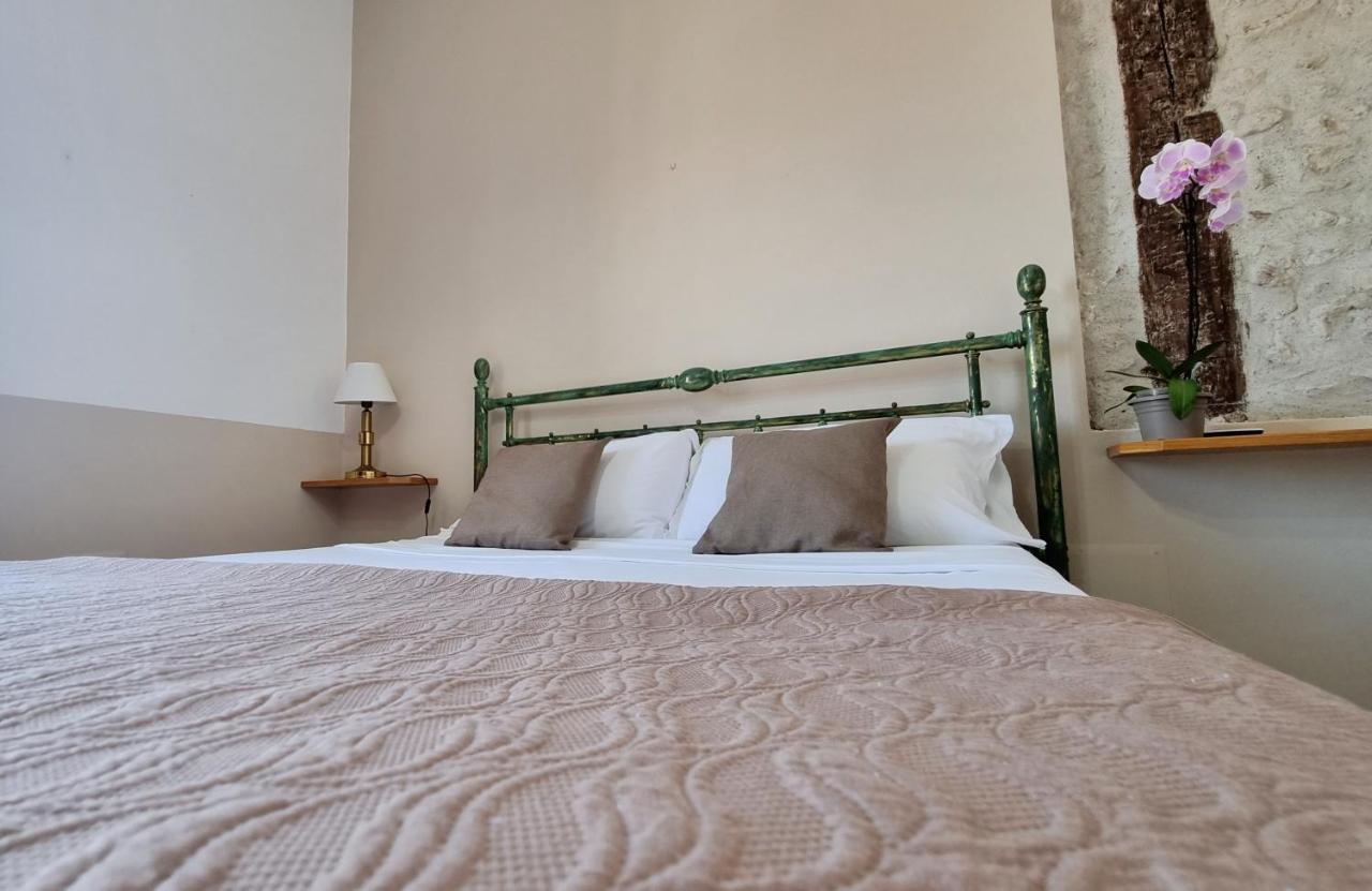 Artemisia Apartment โตรเปอา ภายนอก รูปภาพ